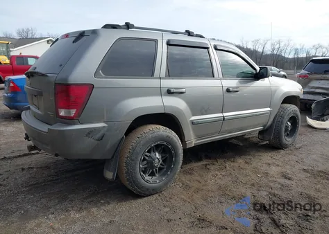 2007 Jeep Grand Cherokee Laredo z USA, uszkodzony, nr VIN 1J8HR48P87C646468